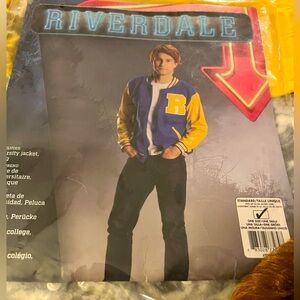 RIVERDALE Costume Varsity Letter Jacket Wig Standard One Size HALLOWEEN